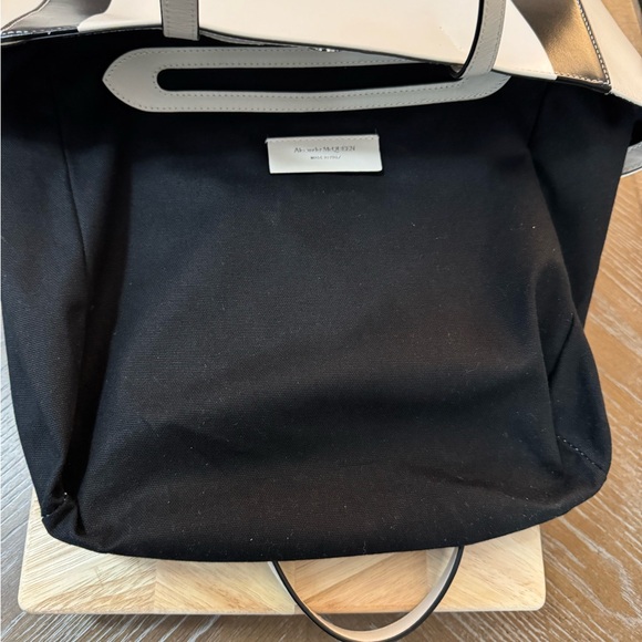 Alexander McQueen Monochrome Tote With Dust Bag - Picture 11 of 17